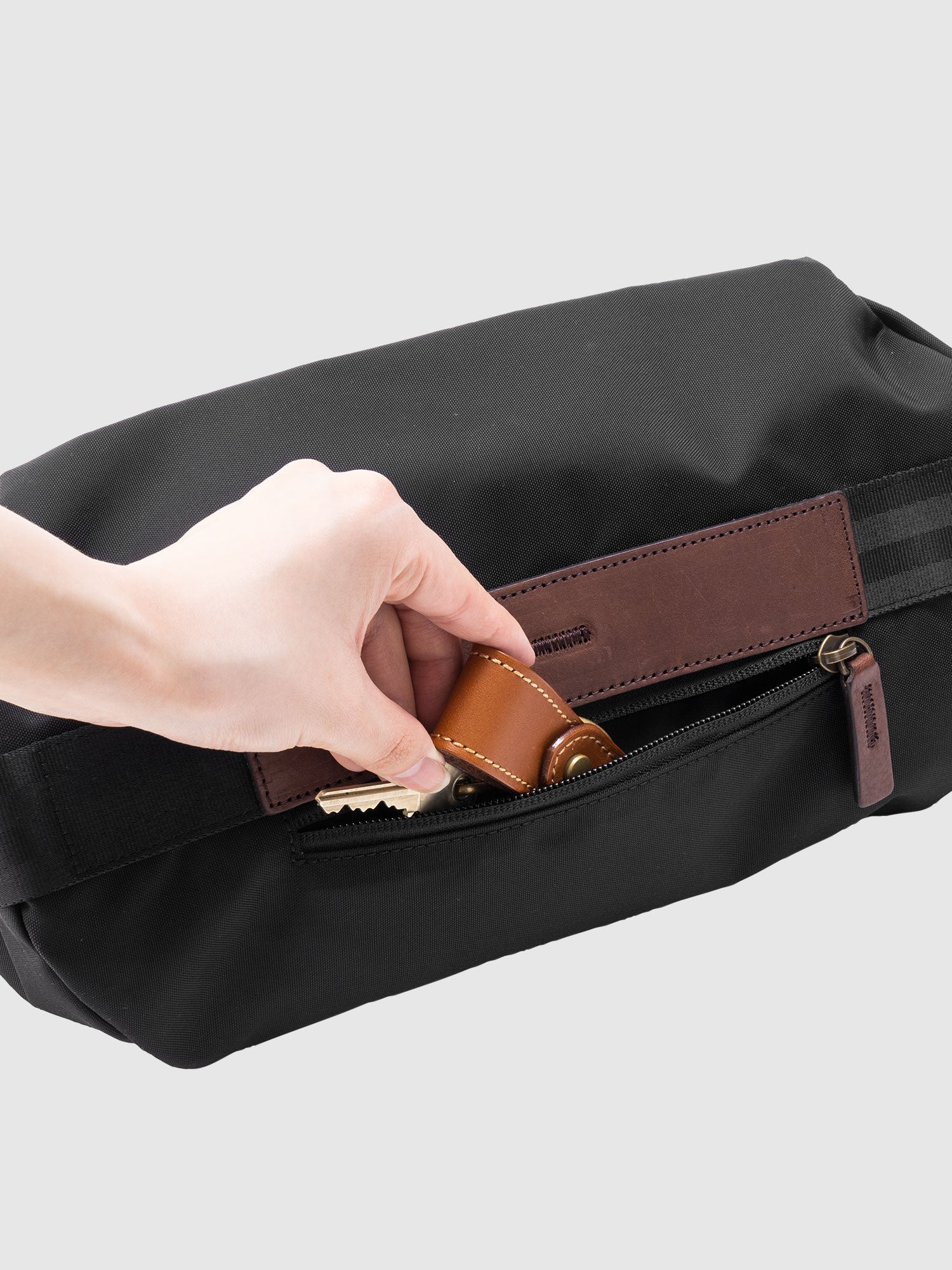 CORDURA® ECO クロスボディバッグ - Image 17