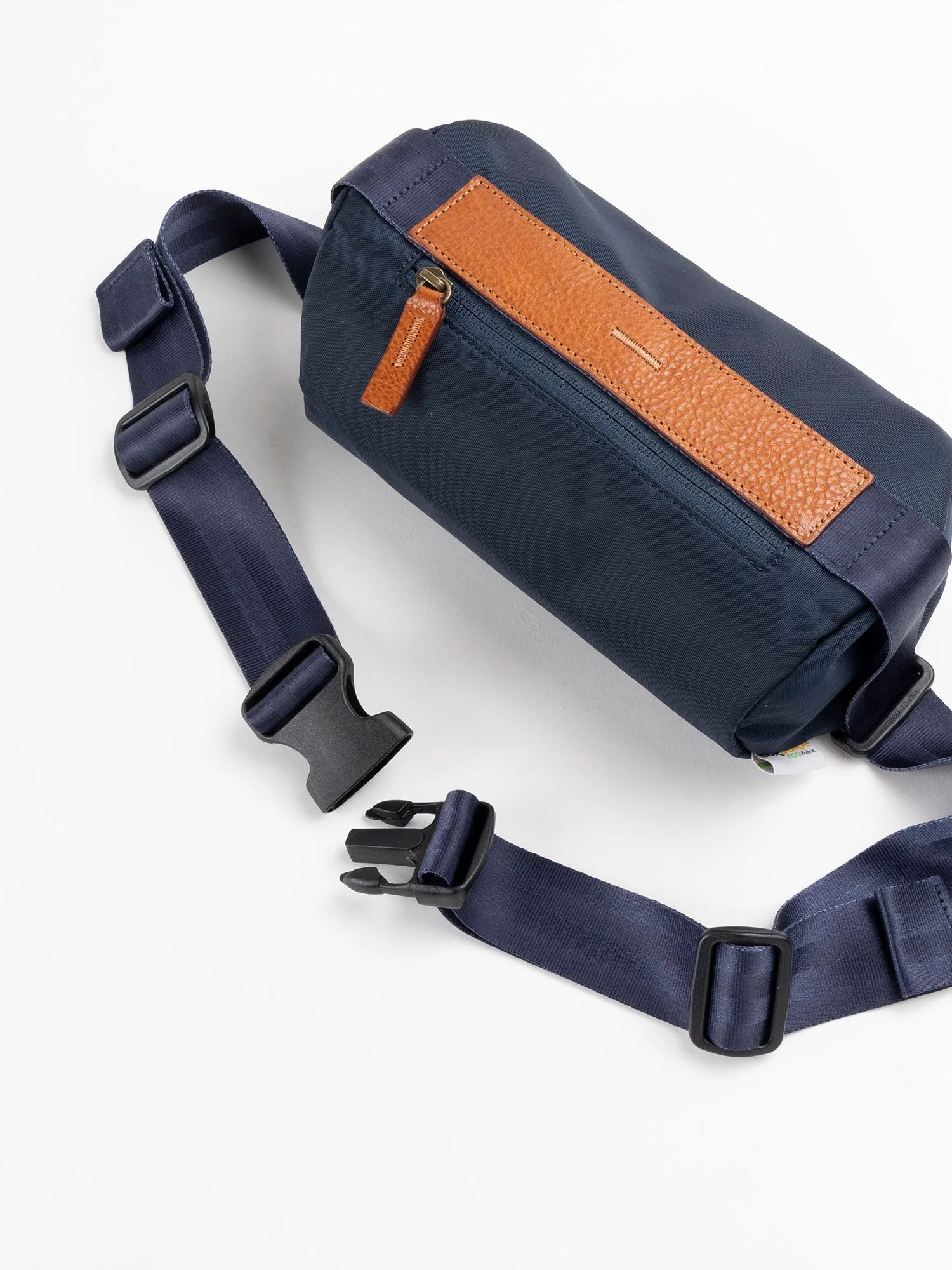 CORDURA® ECO スモールクロスボディバッグ - Image 18